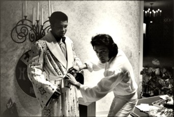 elvis_presley_muhammed_ali_robe